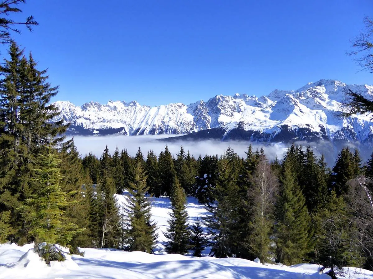 Adal-Berht Lägenhet Saint-Maximin   Saint-Maximin (Isere)